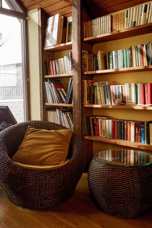 Tips for Creating a Cozy Reading Nook in Your Home